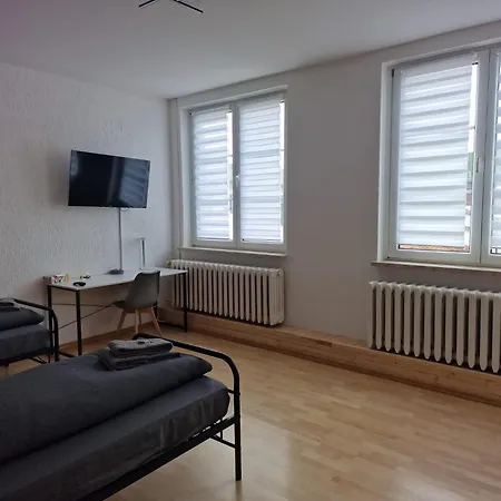 - Alte Weinkellerei Homestay szállás *